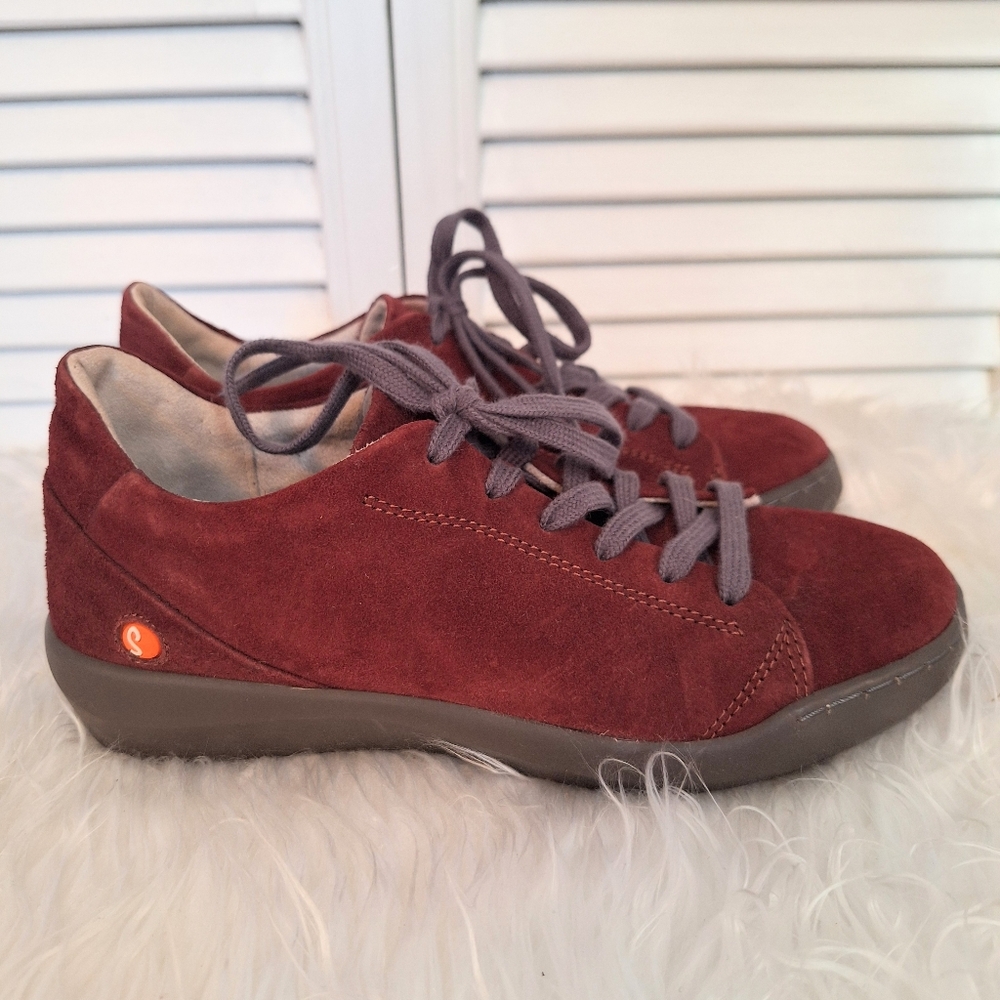Softino Burgundy Suede Lace-Up Sneakers Sz 5.5 - Picture 2 of 7